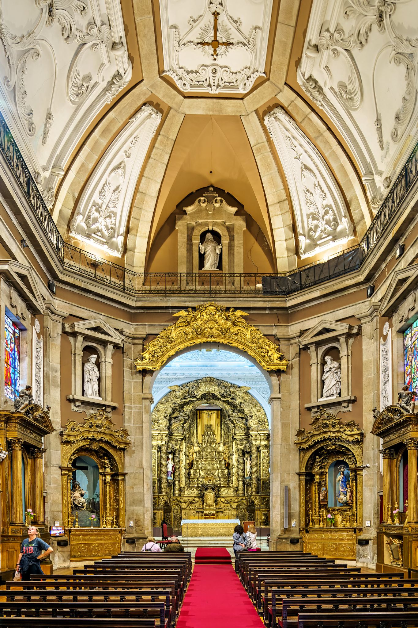 Barocke Igreja Paroquial de Santo Ildefonso aus dem 18. Jahrhundert